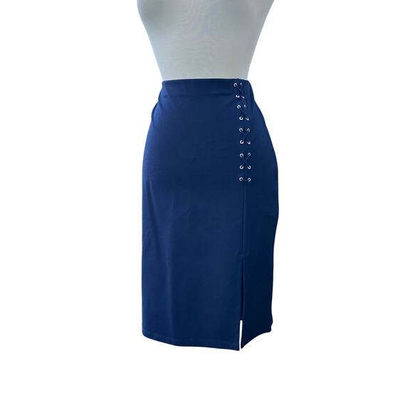 Lauren by Ralph Lauren Dresses & Skirts - Lauren Ralph Lauren Skirt Sz M Navy Laces Elastic Pull On Pencil Stretch Mini